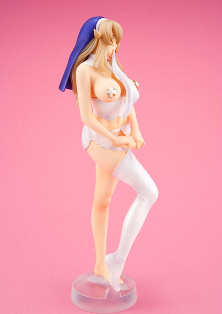 Blade Rebellion Undressing Siggy in Beautiful White Queen's Figure