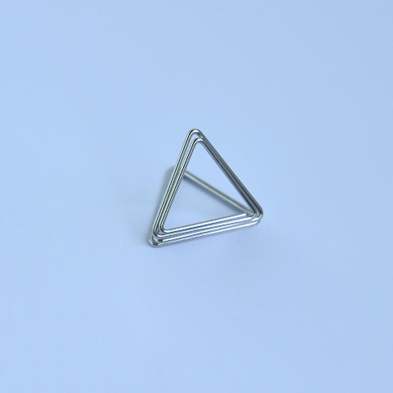 

Двухслойный металлический зажим в форме сердца для заметок, этикеток и визиток