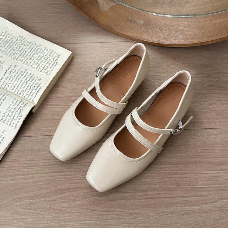 

Fashion versatile casual retro square head Mary Jane shoes women s 2025 summer new temperament simple with skirt single shoes 39