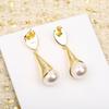 New Hot Brand Vintage Earrings for Women Luxury Jewelry Fashion Designer Eardrop Pearl Lady Party Minority Stud Earrings