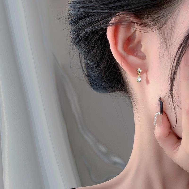 Earrings for Women Simple Temperament Small and Gentle Style Earrings Temperament Super Fairy Earrings