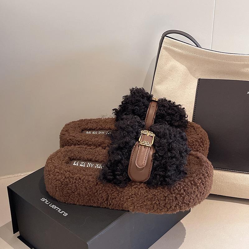 Curly hair thick-soled fluffy slippers women's shoes 2025 autumn and winter outer wear Korean version of high-end belt buckle one-word cotton slippers