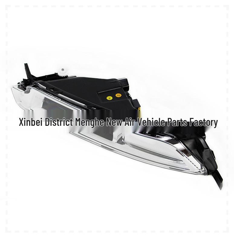 Fits 16-19 Magotan B8L Passat B8 Front Bumper Fog Light Assembly with Bulb