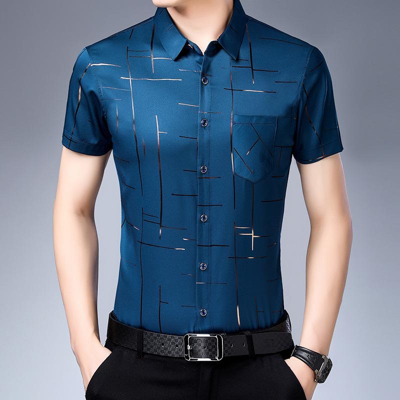 Spring and Summer Men's Business Casual Short Sleeved Shirt No Iron and Wrinkle Resistant Top