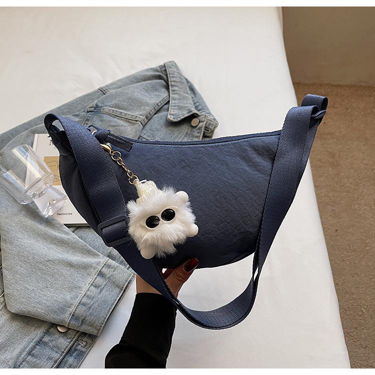 

Japanese and Korean solid color casual simple daily commute satchel 2025 summer new large-capacity shoulder messenger bag women