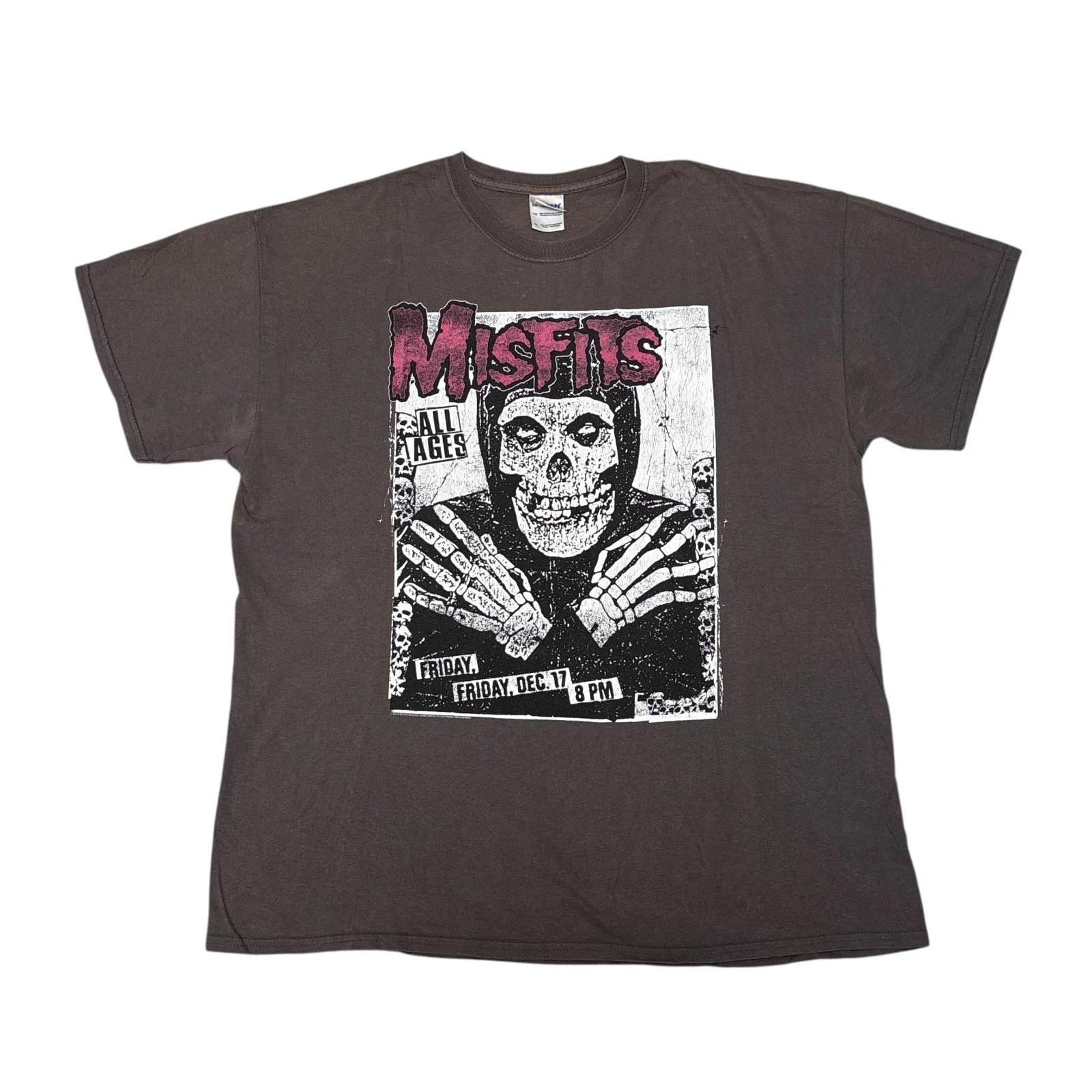 

Misfits Shirt XL Tour Concert Punk Rock Band Tee Danzig Black Flag Ramones 80s S