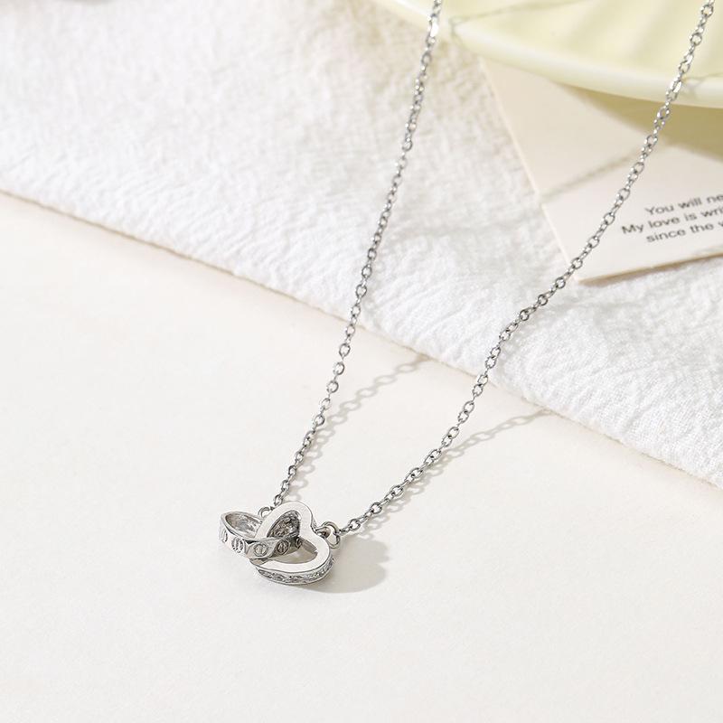 Titanium Steel Non-fading Necklace - European & American Style, Light Luxury, Versatile Korean Fashion, Perfect for Women and Girlfriend Gifts.