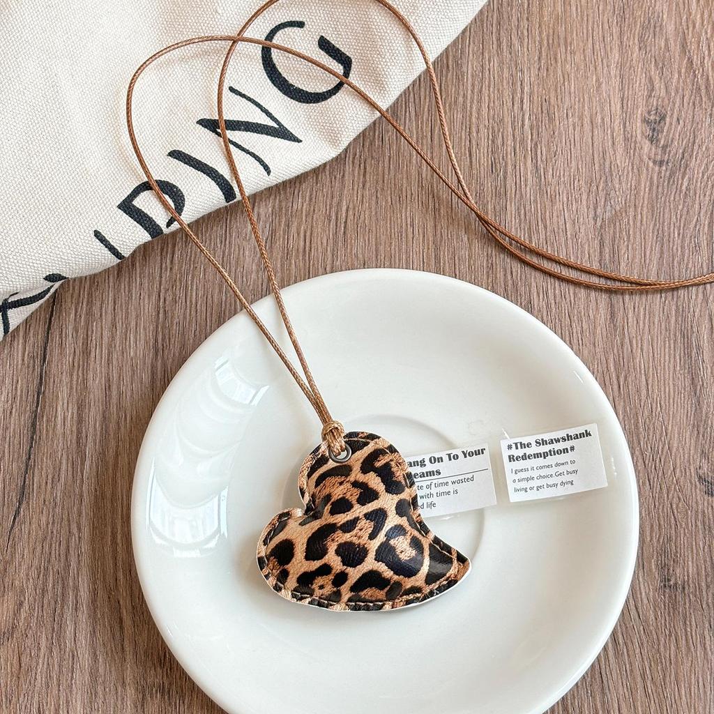 Leopard Print Leather Star & Heart Pendant Necklace - Fashionable, Casual, Versatile Sweater Chain Jewelry