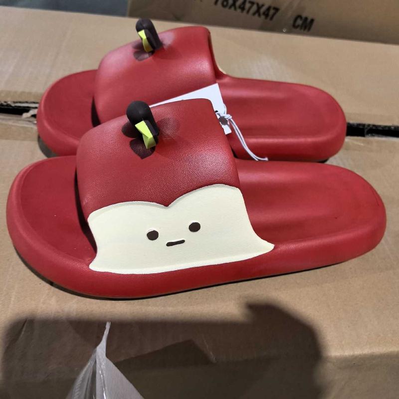 Fashion 2025 New Cute Apple Slippers For Women Men Summer Platform Shoes Soft EVA Anti-slip Couples Indoor Beach Slides Street Sandals