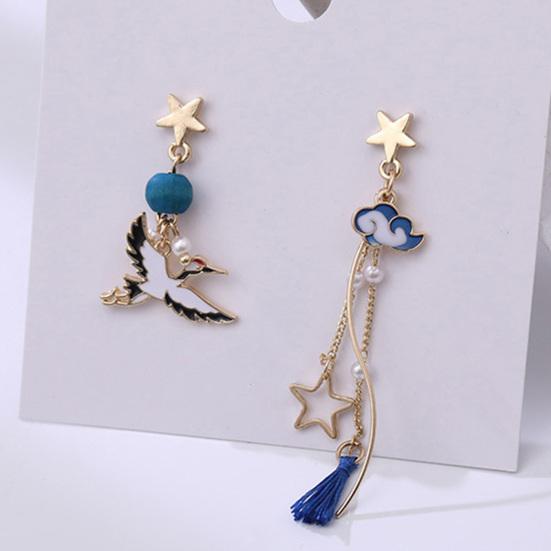 1 Pair Women Earrings Fan Crane Asymmetry Jewelry Animal Pendant Faux Pearl Painted Hook Earrings for Dating