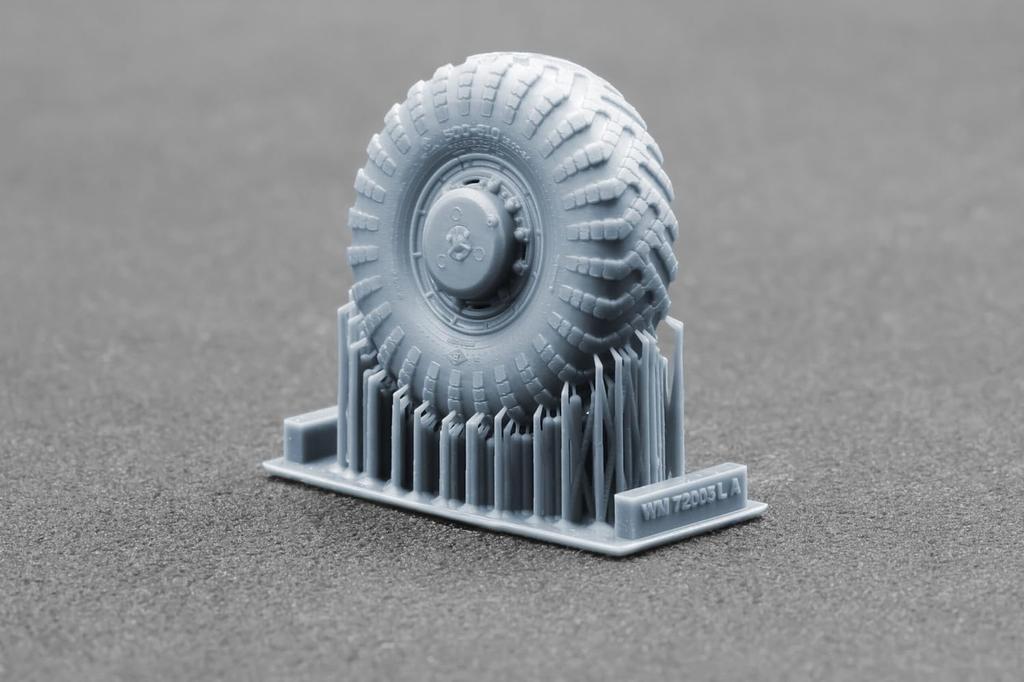 scale Tractor Wheel Set for Plastic Model Kit Parts SCXWM72005 Scale-X 1/72 MAZ-537 I-170 (9 wheels) Trumpeter/Takom, (Military Vehicle)