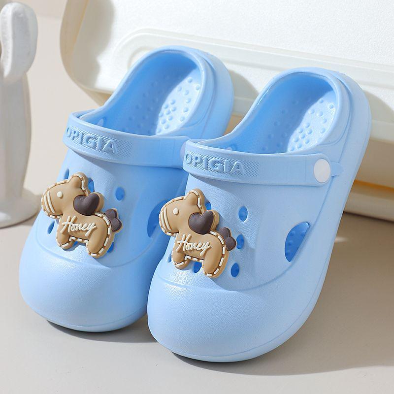 Children's Non-Slip Cartoon Beach Slippers, Closed-Toe for Ages 6-12, Two-Way Summer Shoes