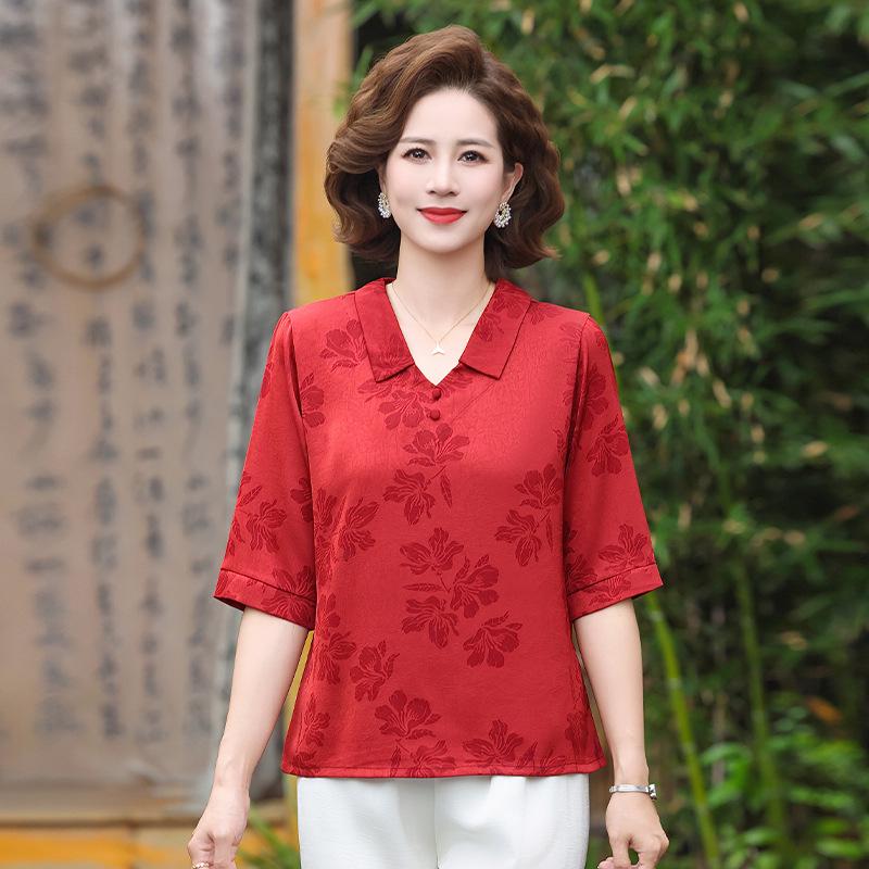 

2026 Summer Ice Silk Short Sleeve Top for Women: Stylish Loose-Fit T-Shirt for Middle-Aged & Elderly Moms 5XL (145-155 jin) красный