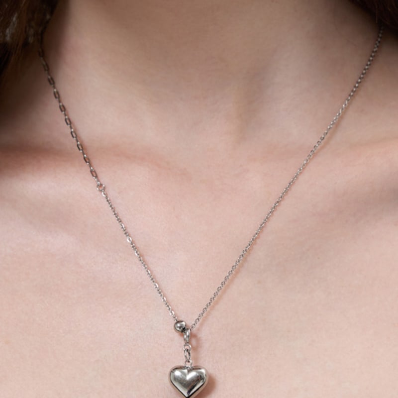 L’OMBRILLANT Heart Two-Way Surgical Chain Necklace