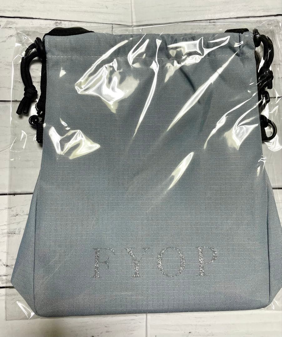 [USED] B z  FYOP + Edition  Seven-Eleven Pre-order Bonus: Multi-Shoulder Bag