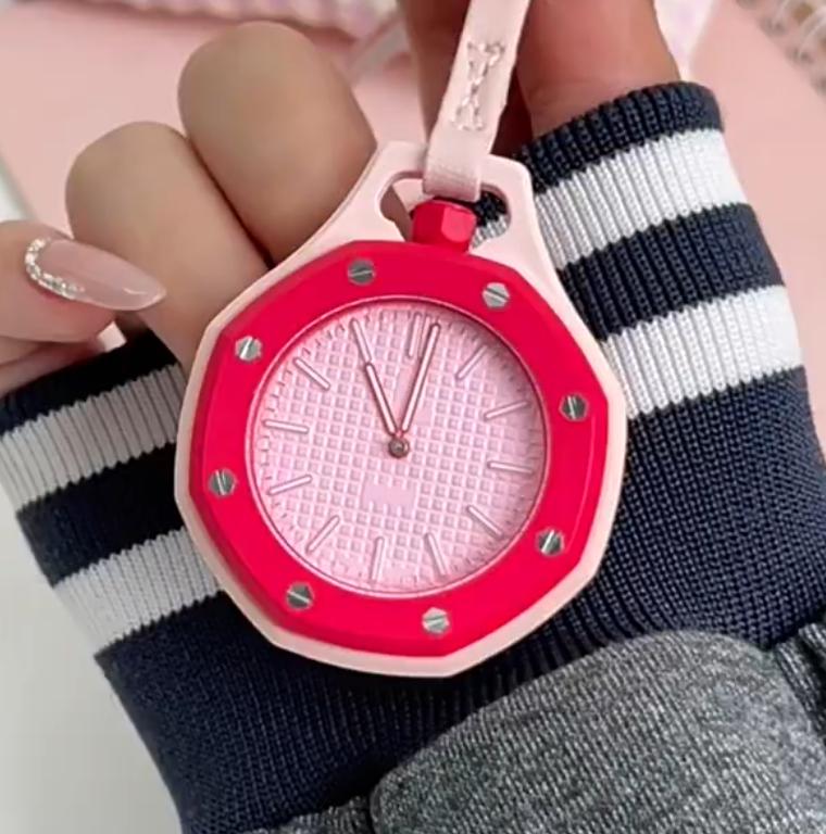 Biokeramisch Achtkant Popstijl Zakhorloge Bedrukt Logo Uurwerk Horloge 40mm Wijzerplaat Leren Nekkoord Modekleur Hanger Klok