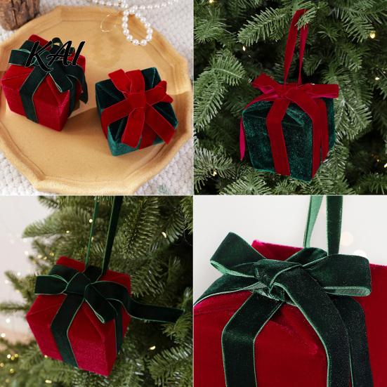 Xmas Holiday Table Decor Velvet Gift Box Christmas Tree Ornament, Square Shaped Hanging Seasonal Party Photo Props Decoration with Bow for Winter Home