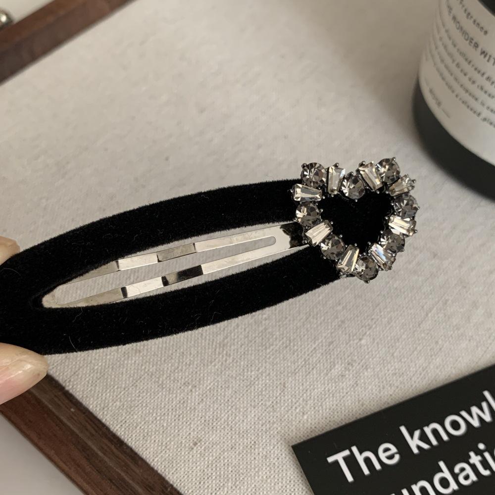 Autumn and Winter Velvet Love Rhinestone Hairpin Feeling Bb Clip Bangs Broken Hair Word Clip Hair Accessories Tide