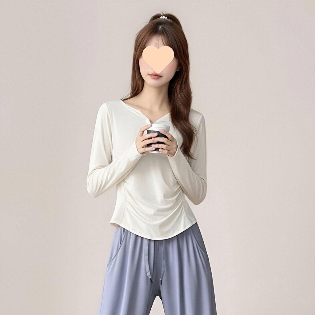 Women's Autumn 2026 Sportswear Set: Fashionable Morning Run Yoga Top and Cycling Fitness Pants