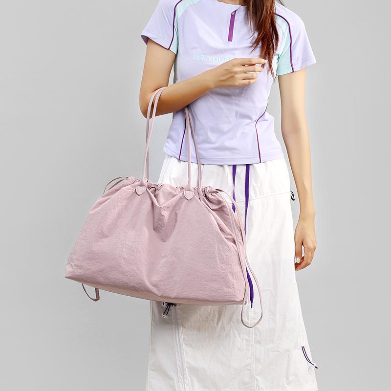 Large Capacity Drawstring Shoulder Bag Sport Lightweight Tote Bag Commuter Travel Storage Bag