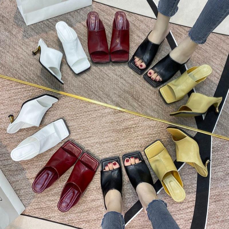 Mode Sandalen mit eckiger Zehenpartie Sommer neu bequem einreihig einfarbig mittelhoch modisch Outdoor-Sandalen für Damen