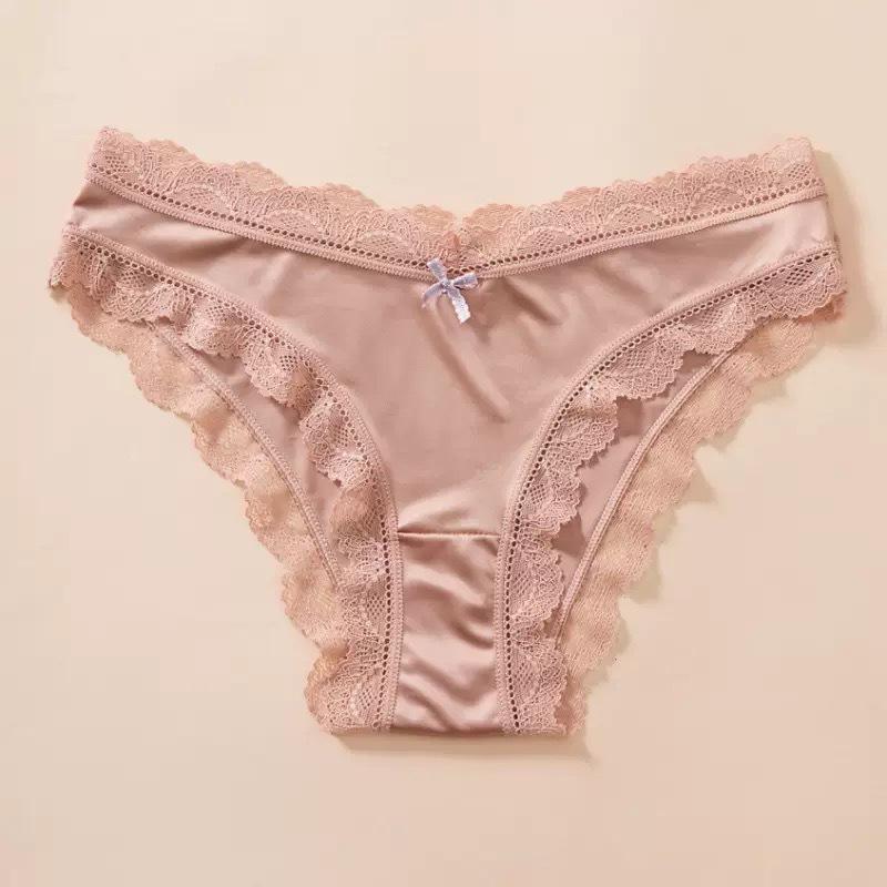 Lace Splicing Skin-Friendly Women's Ice Silk Briefs with Bow