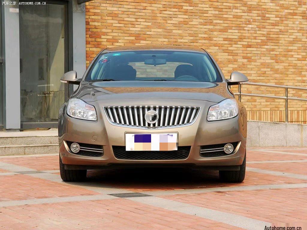 09-21 Buick Regal/GS Front Grille Emblem and Air Vent Surround