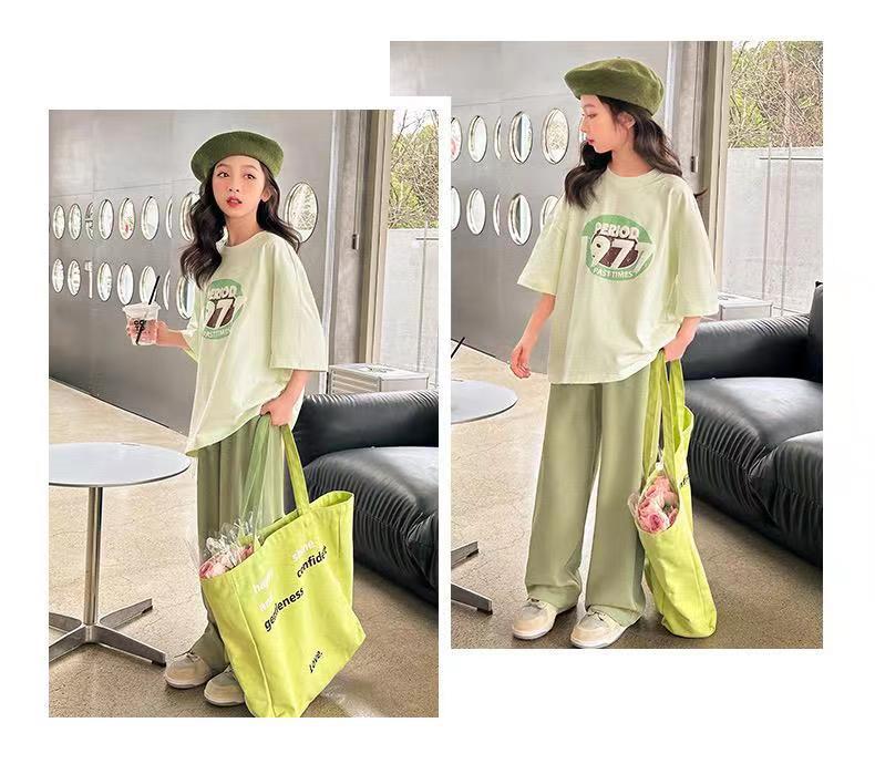 Dziewczęcy Modny Letni Sportowy Zestaw z Krótkim Rękawem