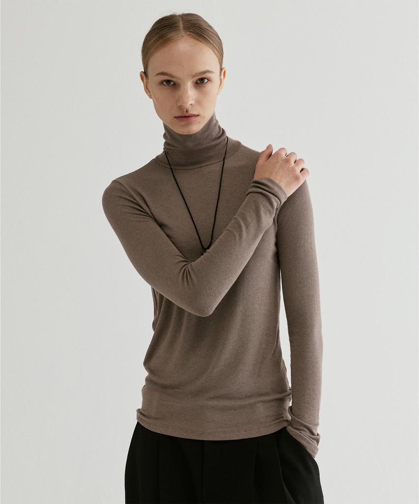 FROMWHERE Long Sleeve Turtleneck Top Beige