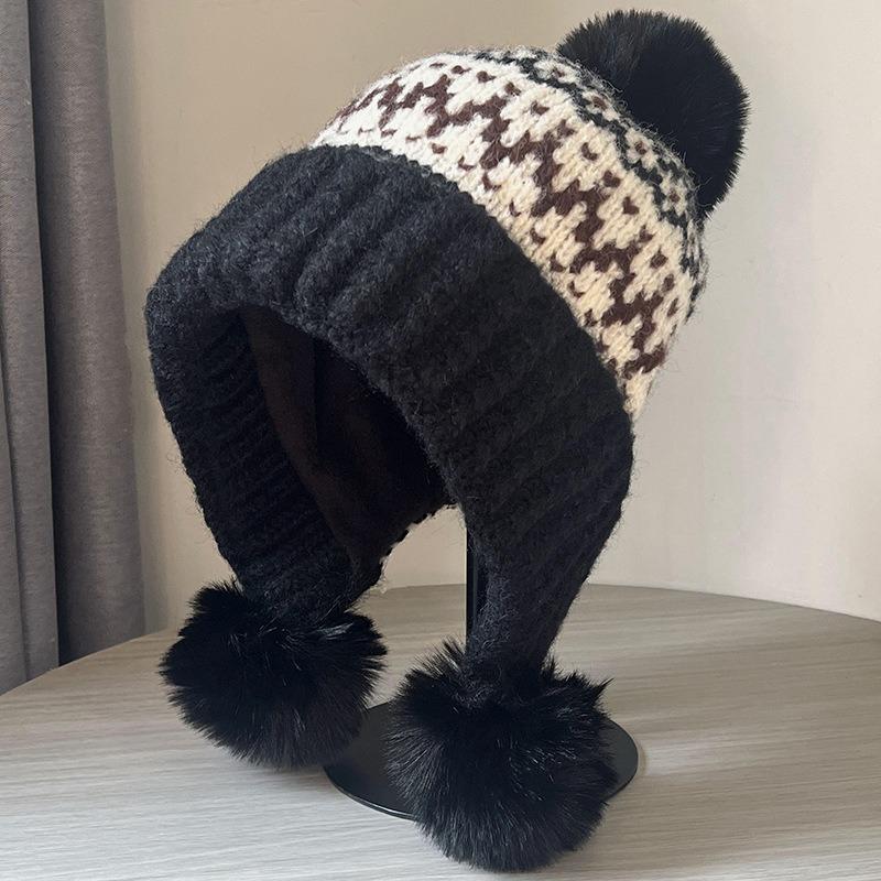 Plush wool hat women's winter thickened warm ear protection hat cold cute hairball knitted hat