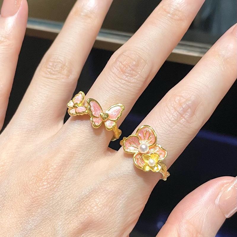 Sweet Butterfly Dance Pink Golden colour Enamel Flower rings for women Embroidered Bead Pearl Ring Palace Style Wedding Jewelry