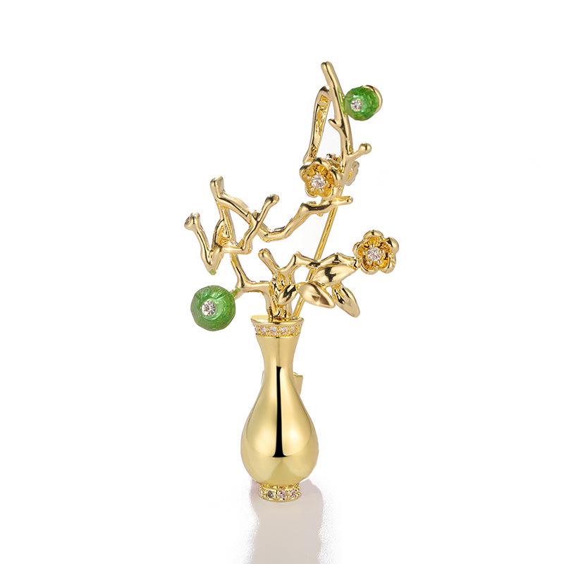 Bo Xin Yun Retro Zirconia Vase Brooch: Artistic Plum Blossom Corsage for Clothing Accessories