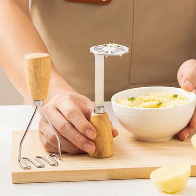 Schiacciapatate in acciaio inox con manico in legno, multifunzionale, manuale, per carote, avocado, verdure, cibo, utensili da cucina