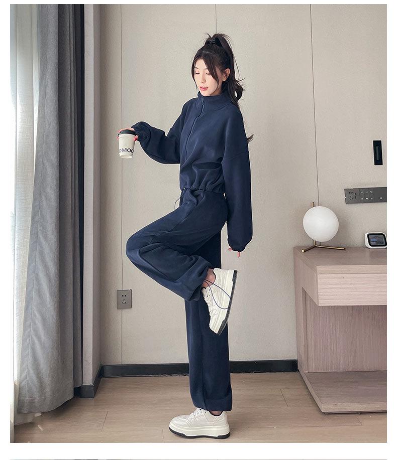 Women's 2024 Double-Sided Fleece Tracksuit: Cozy Yoga Jacket & Casual Warm Pants for Autumn/Winter Fitness.