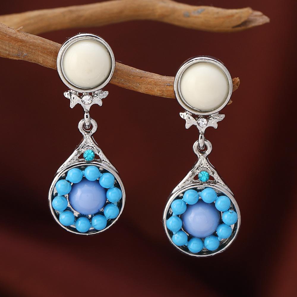 Bohemian Water Drop Flower Geometric Earrings - Fashionable, Luxurious, High-End Accessory.