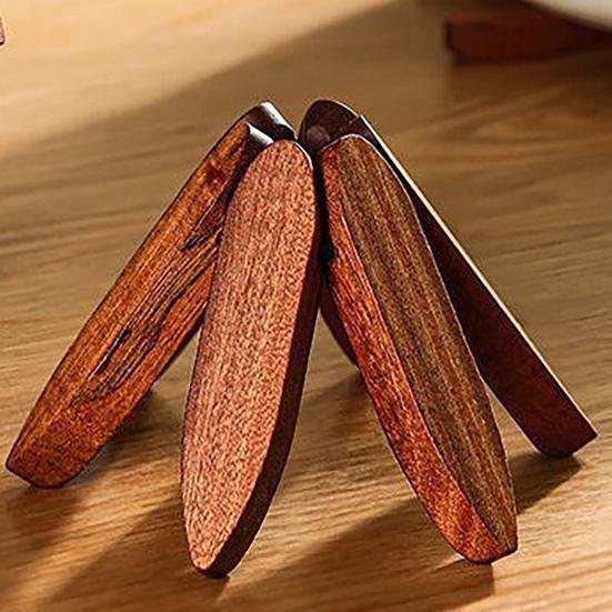 Yousheng Christmas Tree Trivet Set Wooden Coasters with Stand Heat-Resistant Pot Holders Festive Table Protector for Hot Dishes