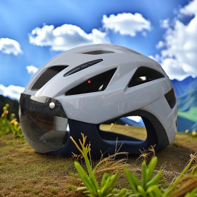 New comfortable road mountain riding helmet goggles integrated molding bicycle helmet equipment protection