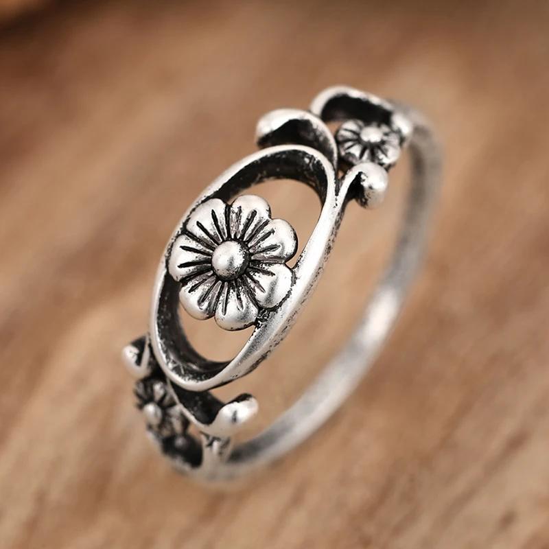 Vintage Aesthetic Engraved Design Hollow Flower Ring for Women Anniversary Gift Party Daily Classical Accessories Jewelry