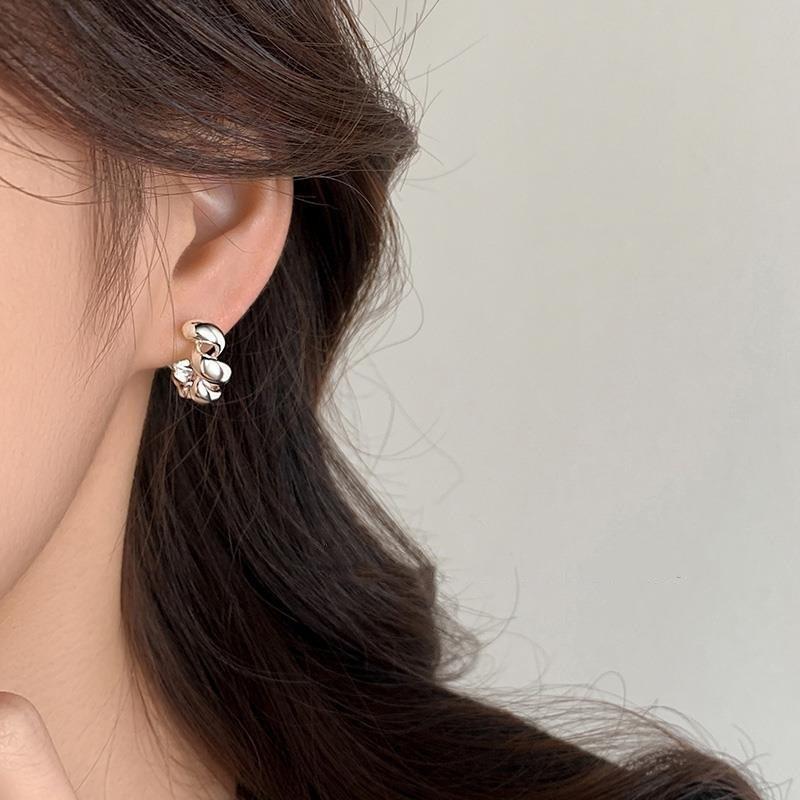 Korean Style Croissant Twist Rope Earrings for Women