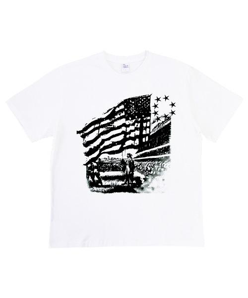 THE COLDEST MOMENT Tcm Flag T (White)