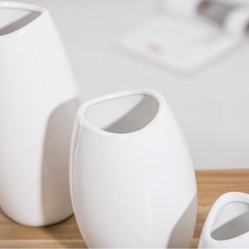Minimalist Nordic Ceramic Vase
