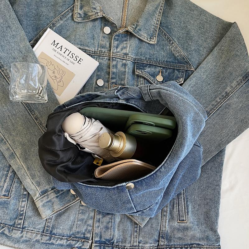 Classic Denim Hobo Bag – Stylish & Durable Shoulder Tote for Women, Perfect for Everyday Use