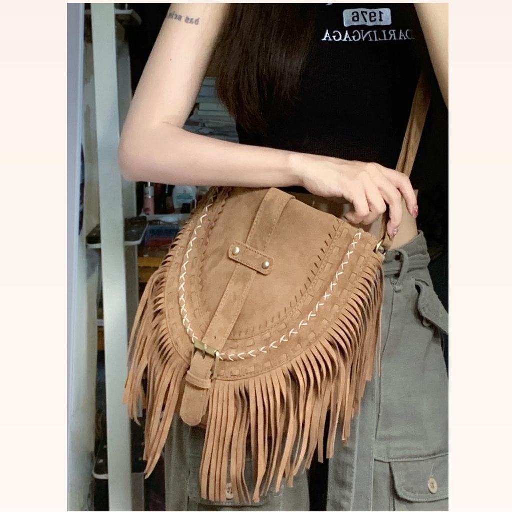 Xiaohongshu Same Imitation Suede Fringed Bag Women'S Khaki Versatile Ethnic Style Retro Messenger Bag Tide