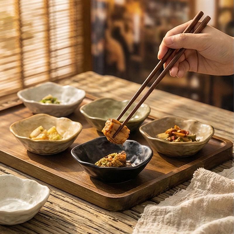 Deou Starlight Japanese Ceramic Oyster-Shaped Dipping Dish Set (5-Pack)