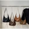 High-End Retro Crossbody Tote: Versatile, Trendy, Large Capacity for Women - Perfect for Class and Commute
