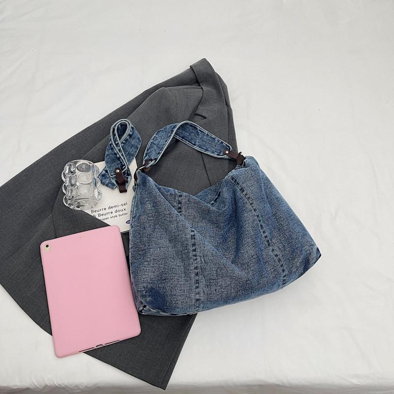 Denim Tote Bag For Women Large Capacity Casual Street Style With Zipper Closure