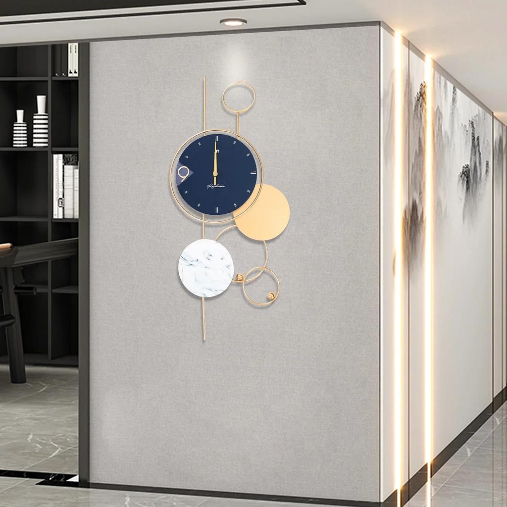 3D Geometric Metal Wall Clock Silent Sweeping Movement Iron Decorative Clock Baking Paint Anti-Fade for Living Rooms