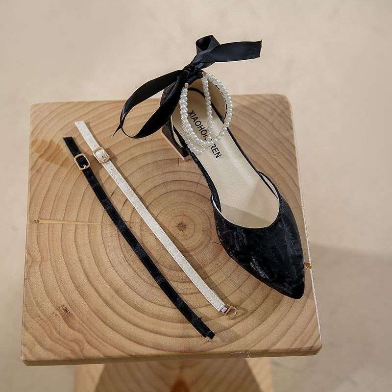 Xiaoxiangfeng high heels women's thick heel medium heel spring and autumn new versatile fairy with skirt hollow single shoes pointed pearl