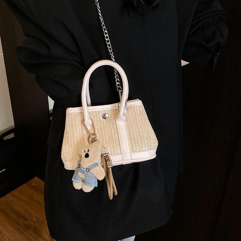 Fashion Handbag Women's New Versatile Casual Large-capacity Shoulder Messenger Bag