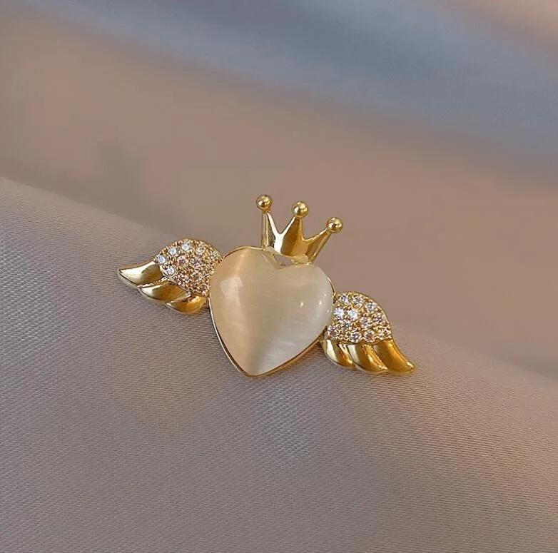 Mini Cute Opal Clover Flower Brooches for Women CZ Crystal Rhinestone Flower Lapel Pin Clothing Kawaii Korean Jewelry